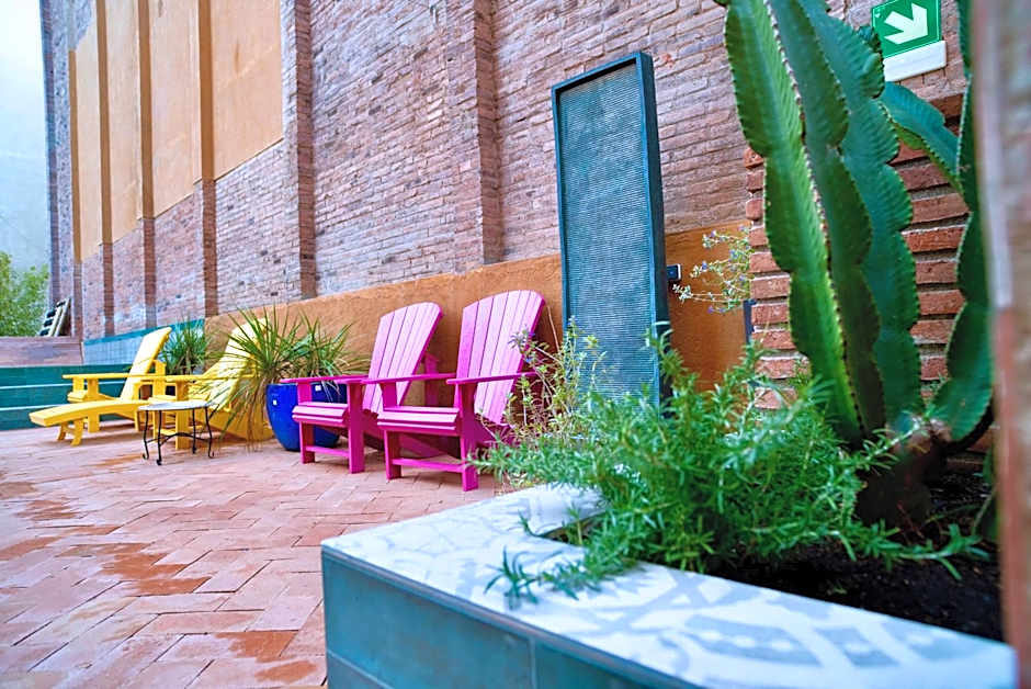 Hotel Lincoln Lounge