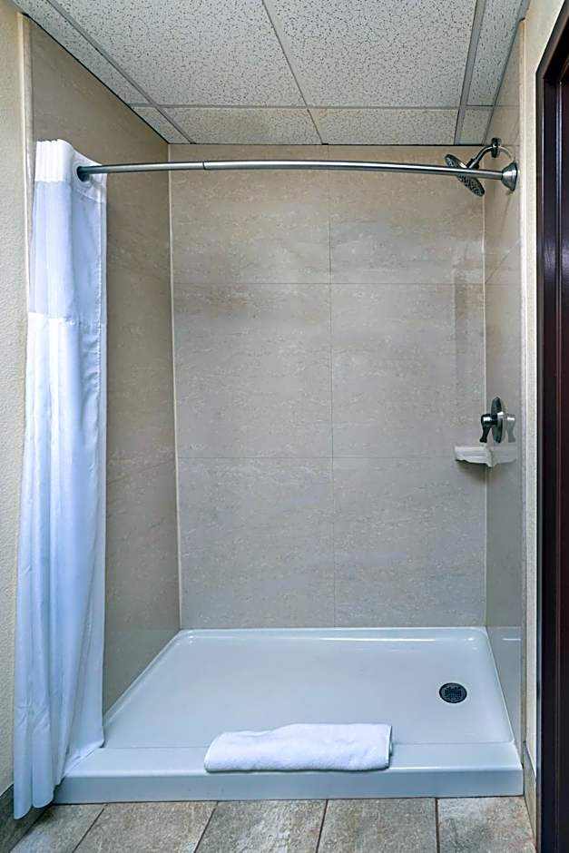 Grand Williston Hotel And Conference Center