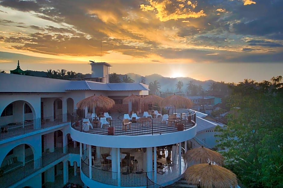 El Tropico Boutique Hotel