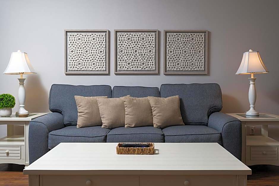 Harbour House at the Inn 301