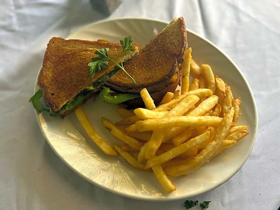 Hotel Civilia Lakeside by Civilia Golf Retreat