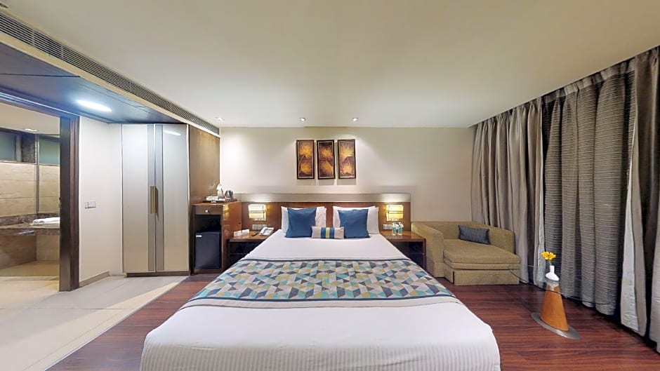 Shervani Hotel Nehru Place