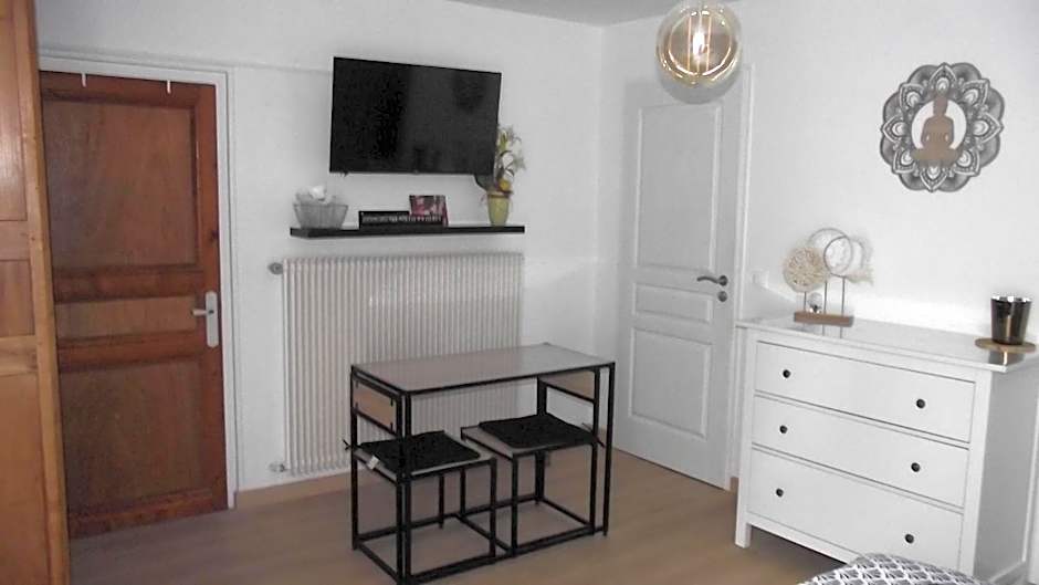 Chambre,piscine,petit déjeuner inclus