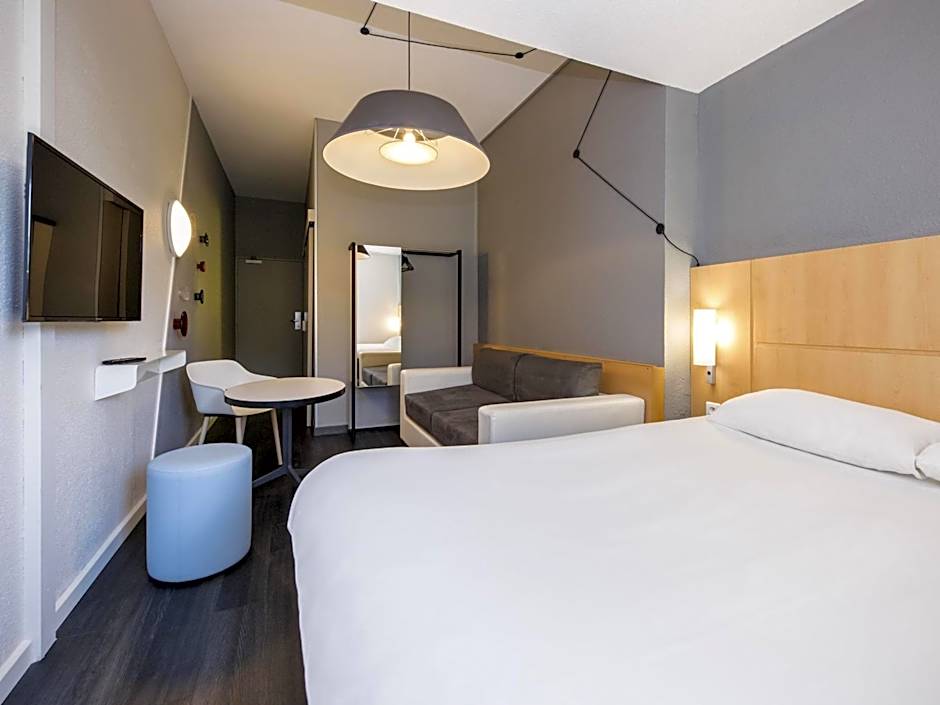 ibis Sisteron