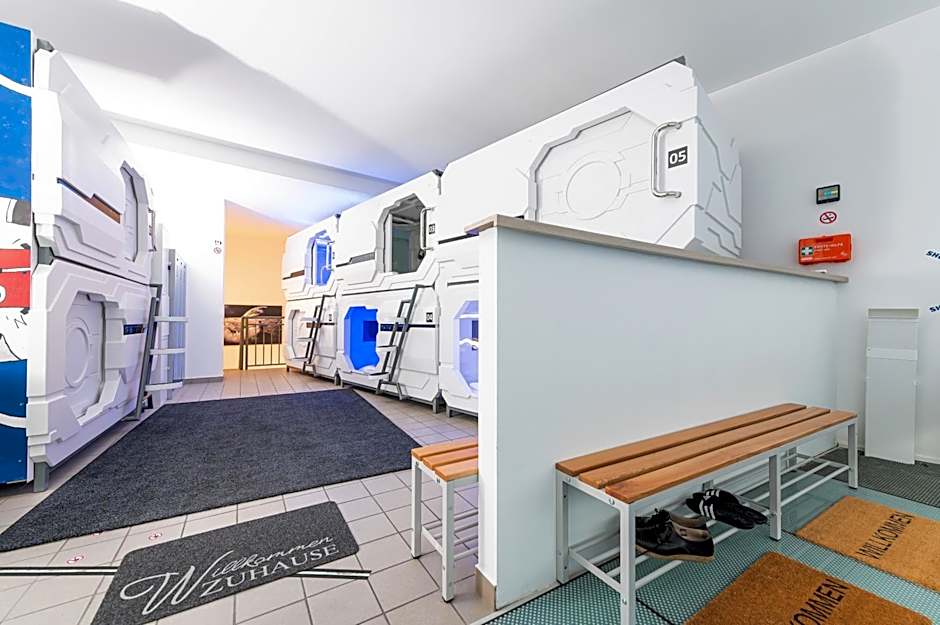 Space Home Apartment - Inner City