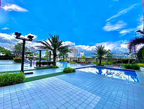 Stunning Sea View Studio Unit@ Horizons 101