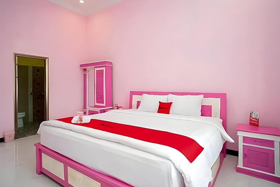 RedDoorz Syariah near RSUD Kota Malang