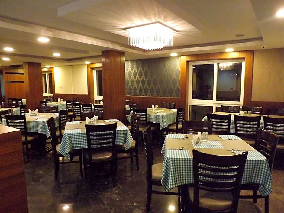 The Majestic Crown Hotel