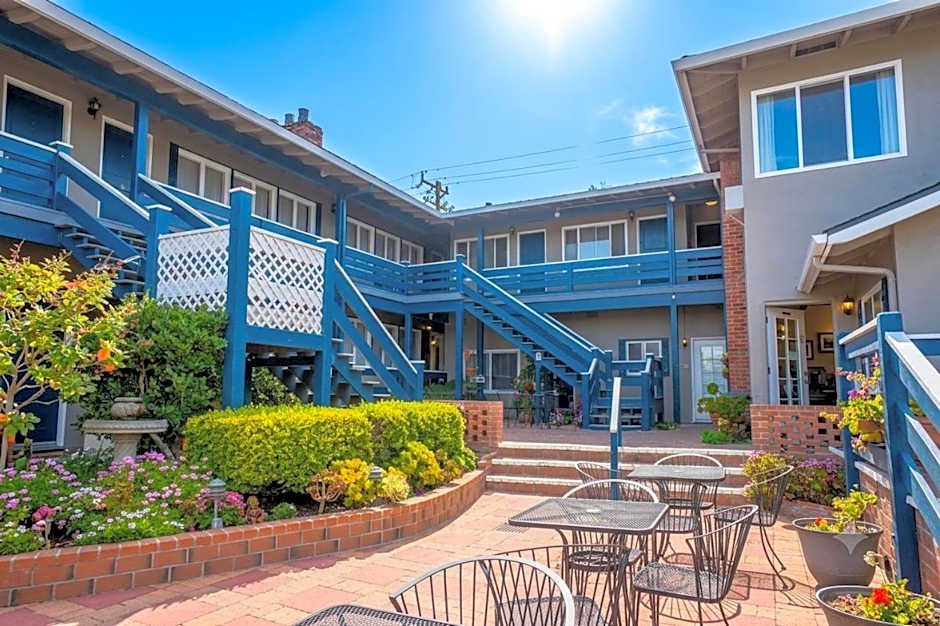 Carmel Wayfarer Inn