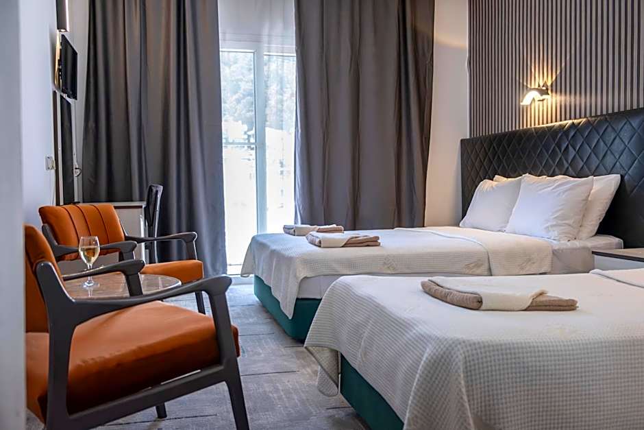 Mustis Royal Plaza Hotel