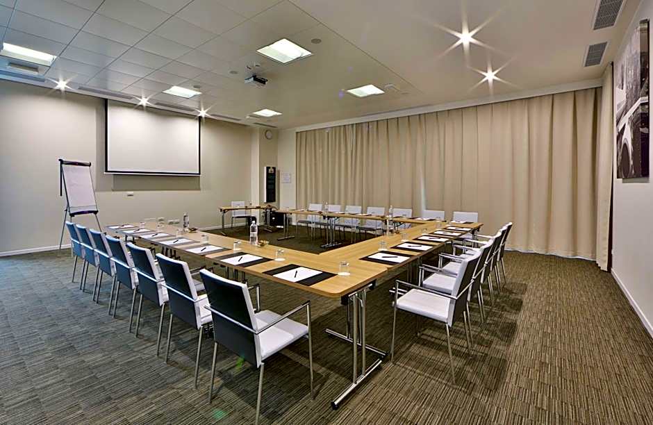 Best Western Premier Chc Airport