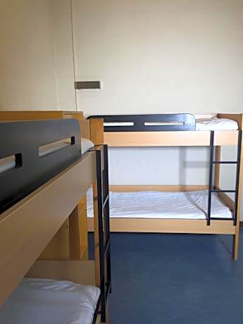 Family Room (6 Adults)