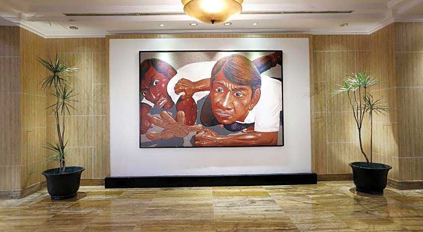 Grand Candi Hotel