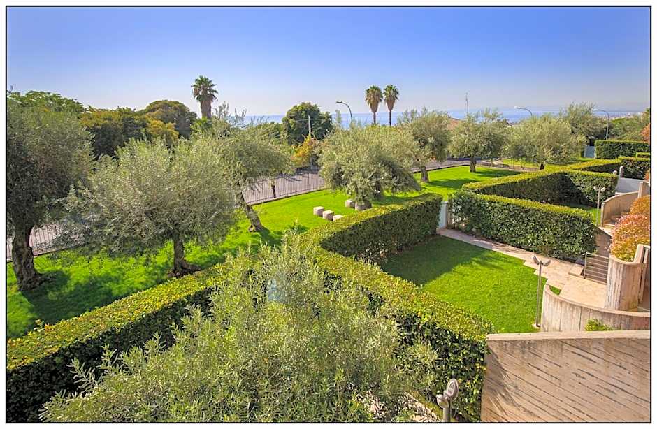 Catania Hills Residence