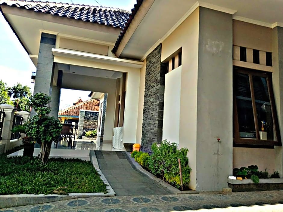 WISMA ANDALI Syariah near RSUD Cideres