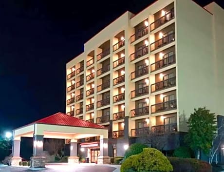 Vista Suites Pigeon Forge, SureStay Collection by BW