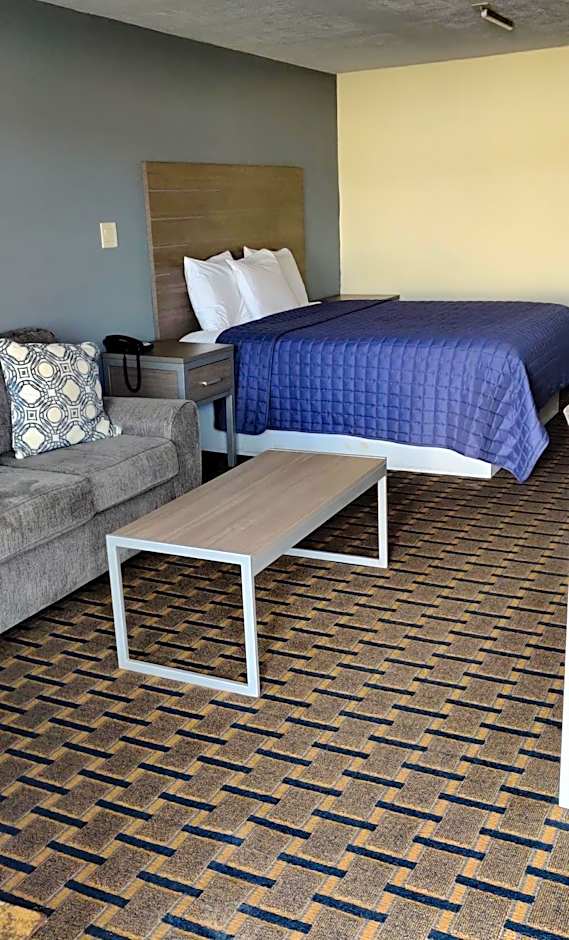 Ameristay Inn & Suites