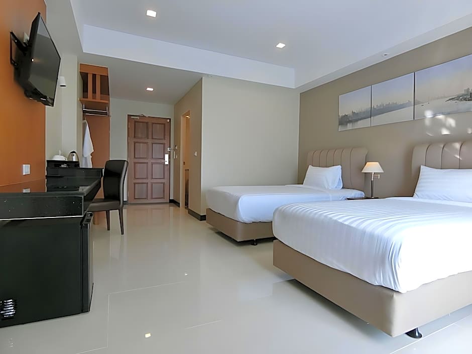 Golden Foyer Suvarnabhumi Airport Hotel