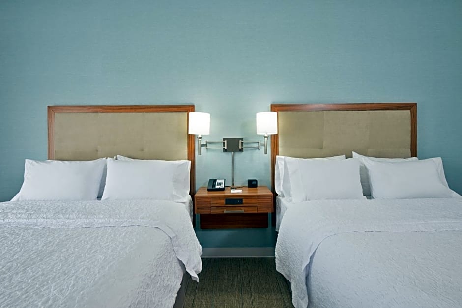 Hampton Inn & Suites North Huntingdon-Irwin, PA
