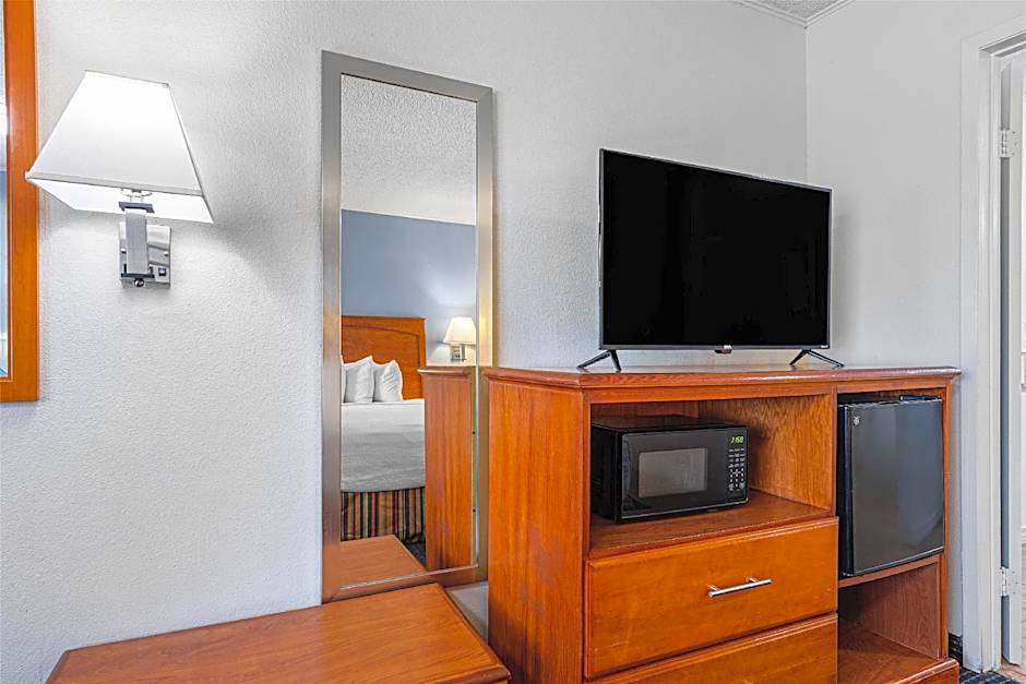 Best Western Palestine Inn