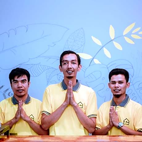 AUR KUNING HOSTEL SYARIAH Bukittinggi