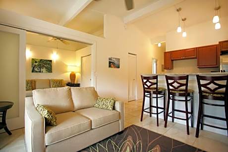 One-Bedroom Apartment with Ocean View