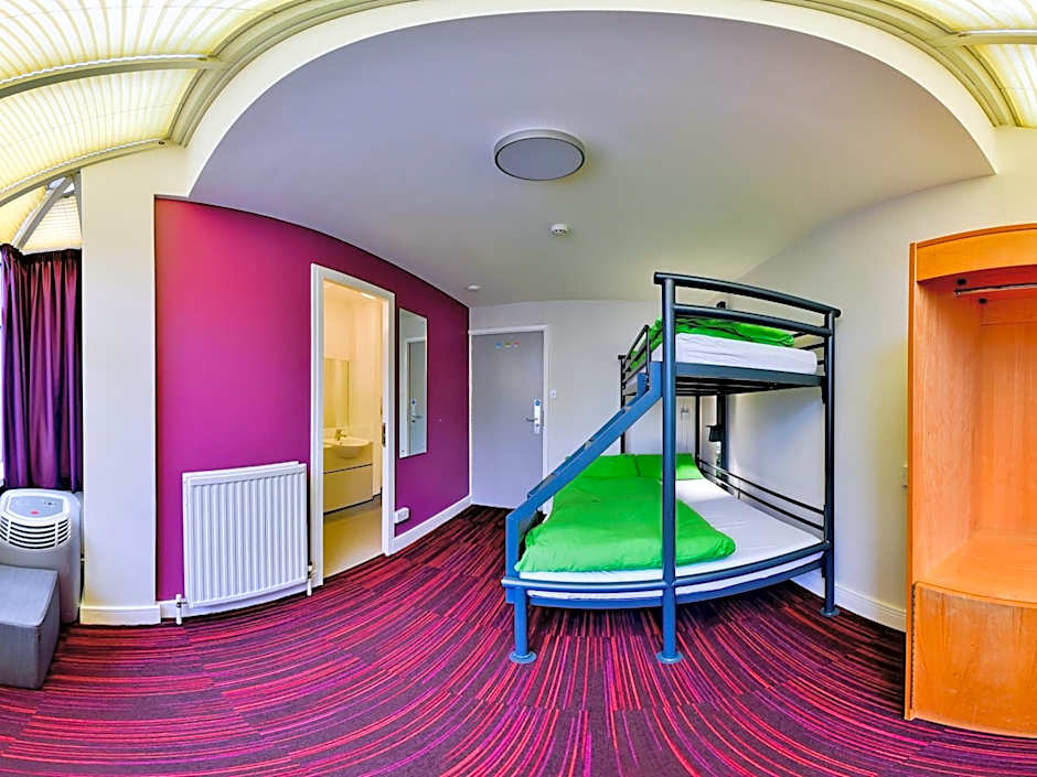 YHA London Thameside