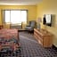 Sky Lodge Inn & Suites - Delavan