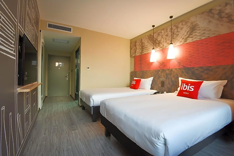 Ibis Lanzhou Customs House Hotel