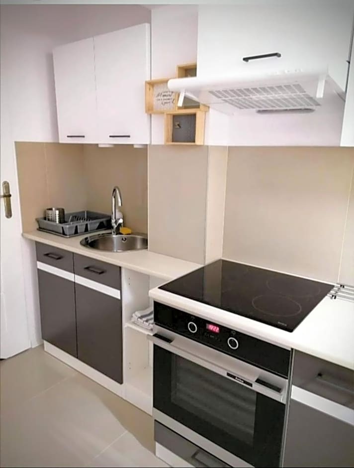 Ursus Rooms-Self Check-in