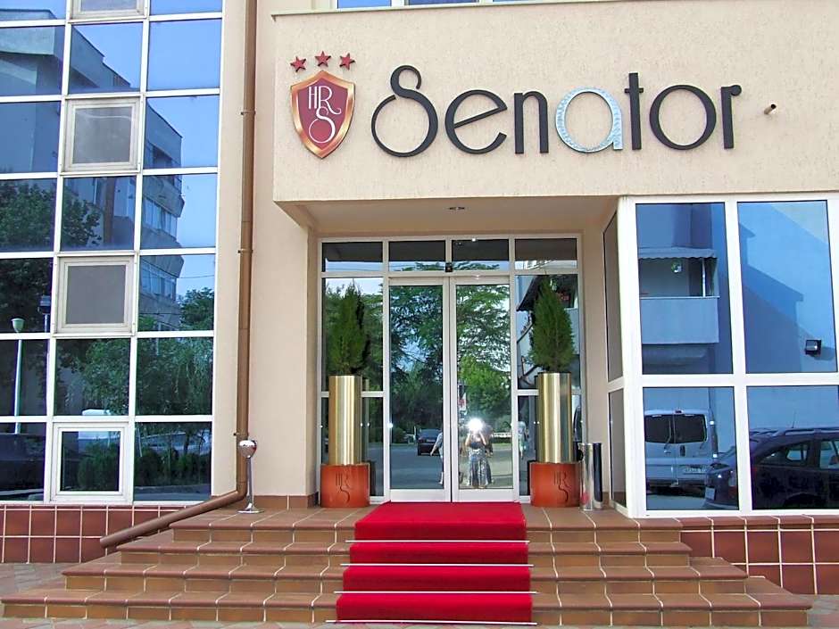 Hotel Senator