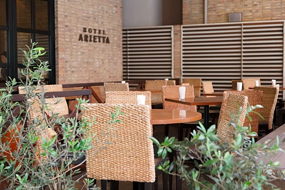 Arietta Hotel and Trattoria