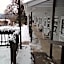 Little Bluff Inn