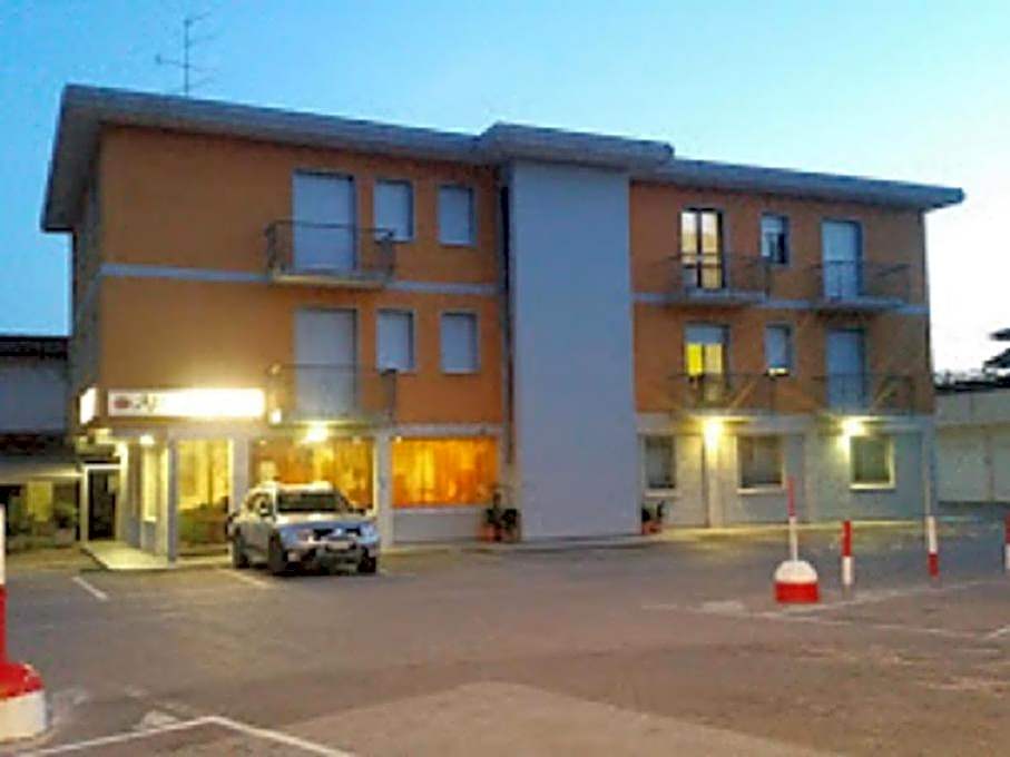 Albergo Trattoria AL TAJ