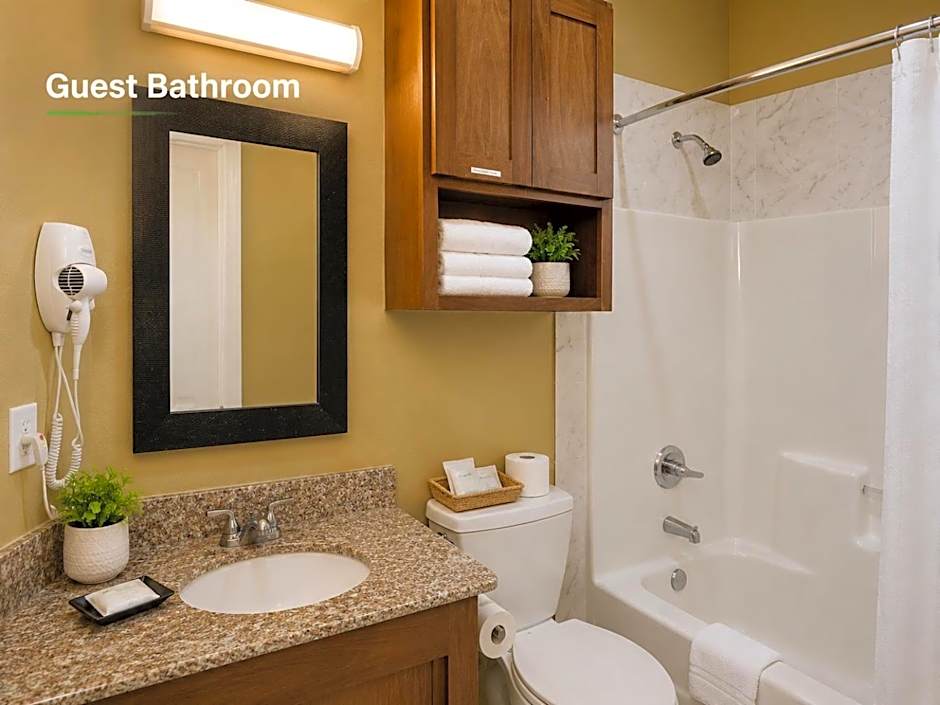 Texas Bungalows Hotel & Hotel Que at Lakeline Austin Cedar Park