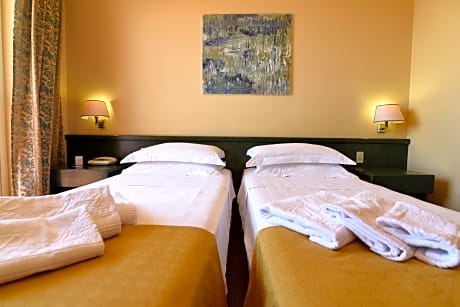 Economy Quadruple Room