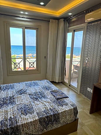 La Sirena Villa for Families only