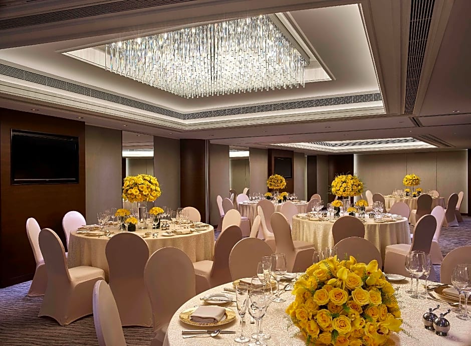 New World Millennium Hong Kong Hotel