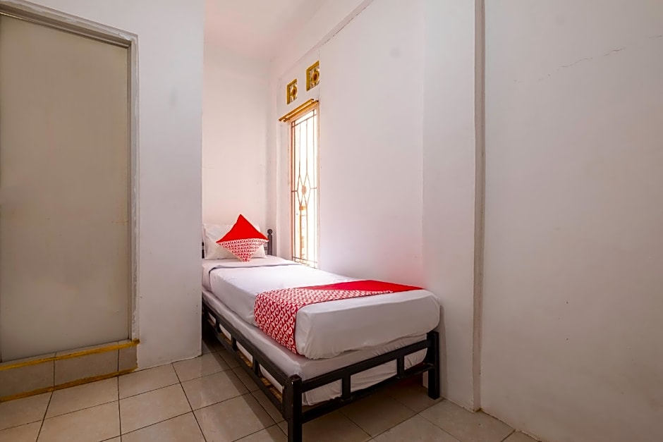 OYO 2562 Pondok Tajlibu Syifa Syariah