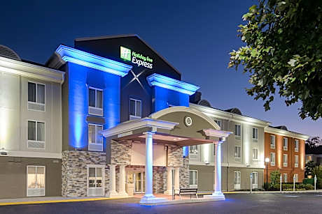 Holiday Inn Express & Suites Philadelphia - Mt. Laurel By IHG