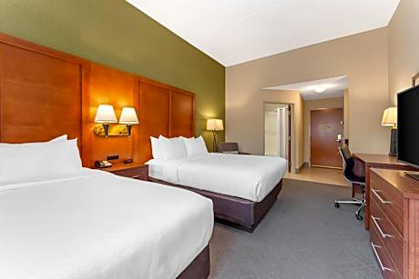 Queen Room with Two Queen Beds - Non-Smoking