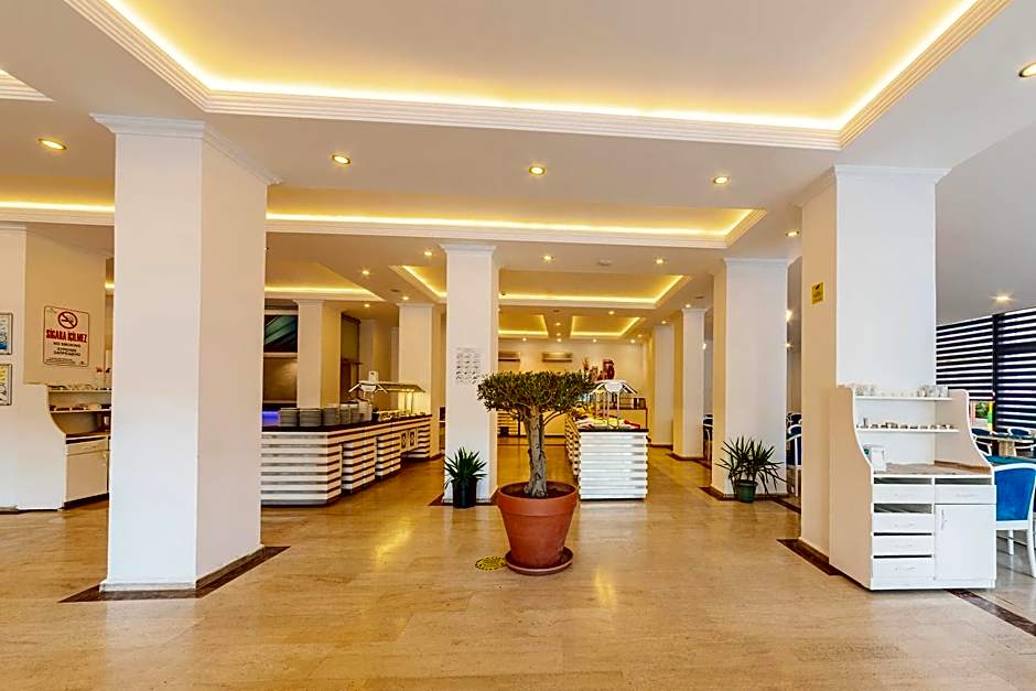 K Maris Hotel
