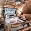 Three Bears, 7 Bedrooms, Deck, Fireplace, Midtown, Grill, Sleeps 22