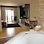 Mondrian Suite Hotel