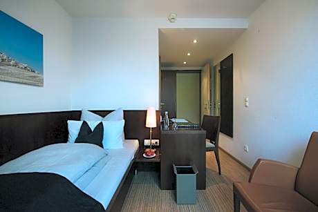 Budget Single Room