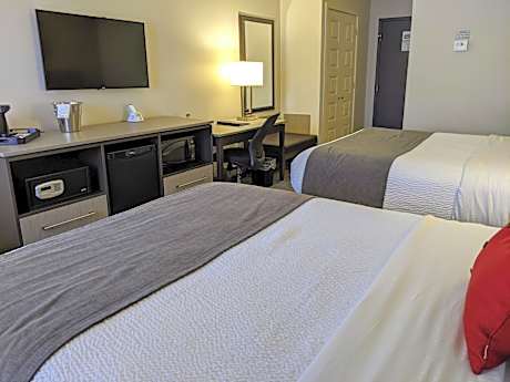 Queen Room with Two Queen Beds - Non-Smoking