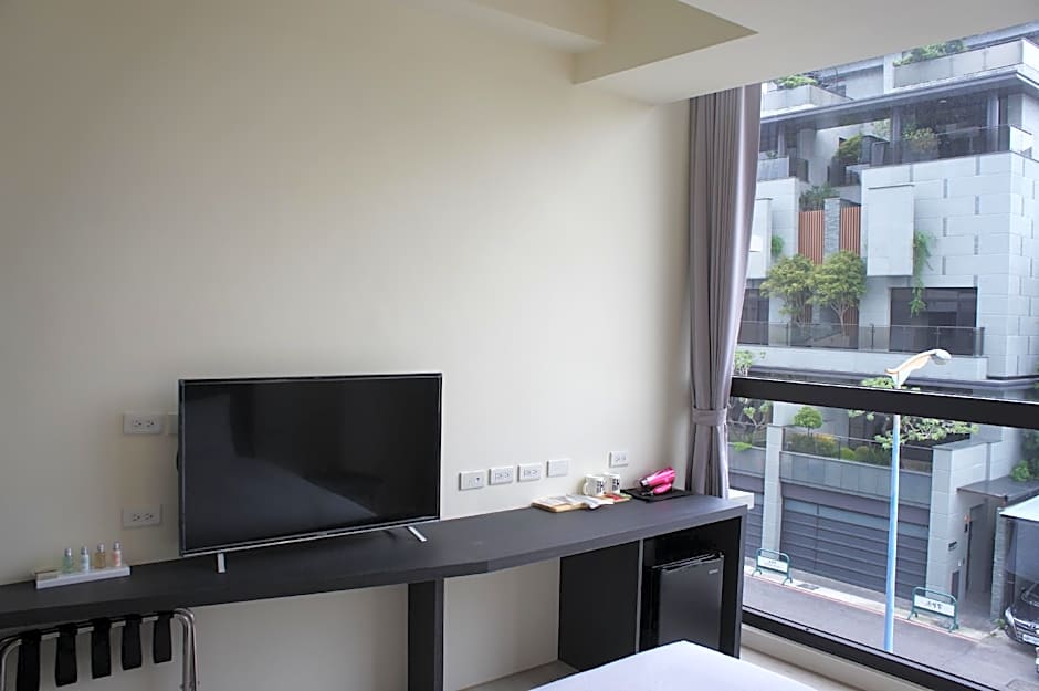 CHECK inn Express Taichung Fuxing