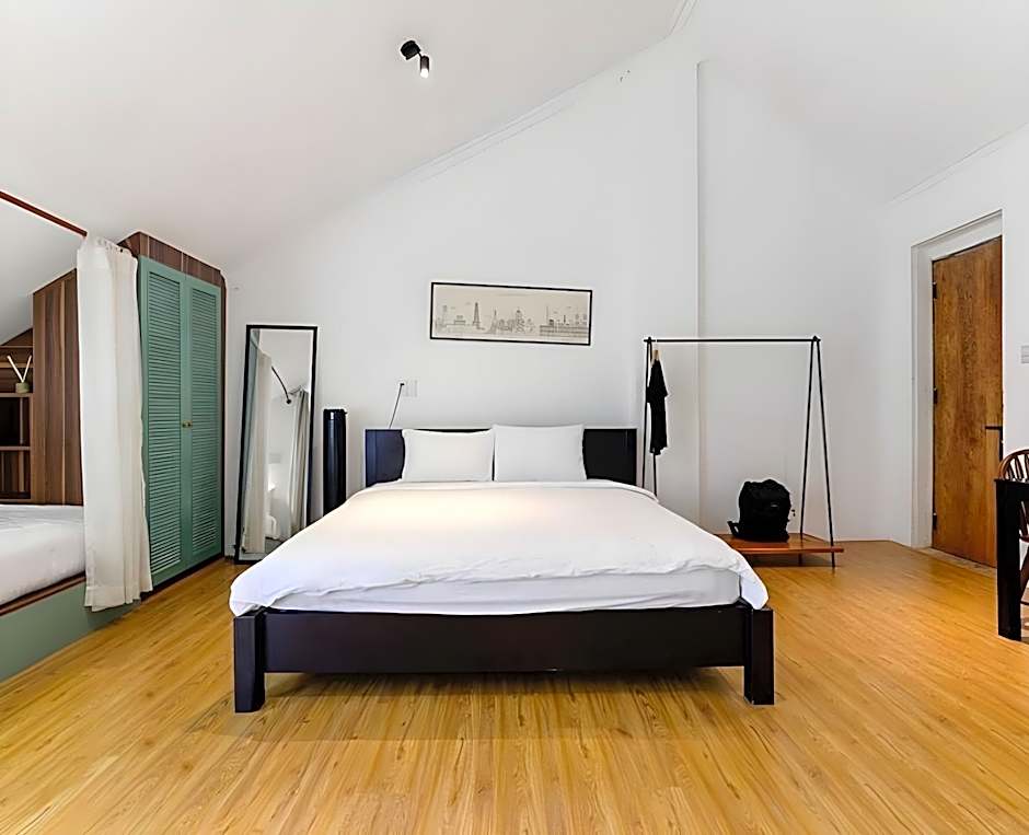 Leaf Signature Hotel - La Group