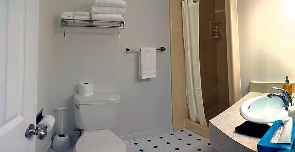 South Side Inn - Burlington