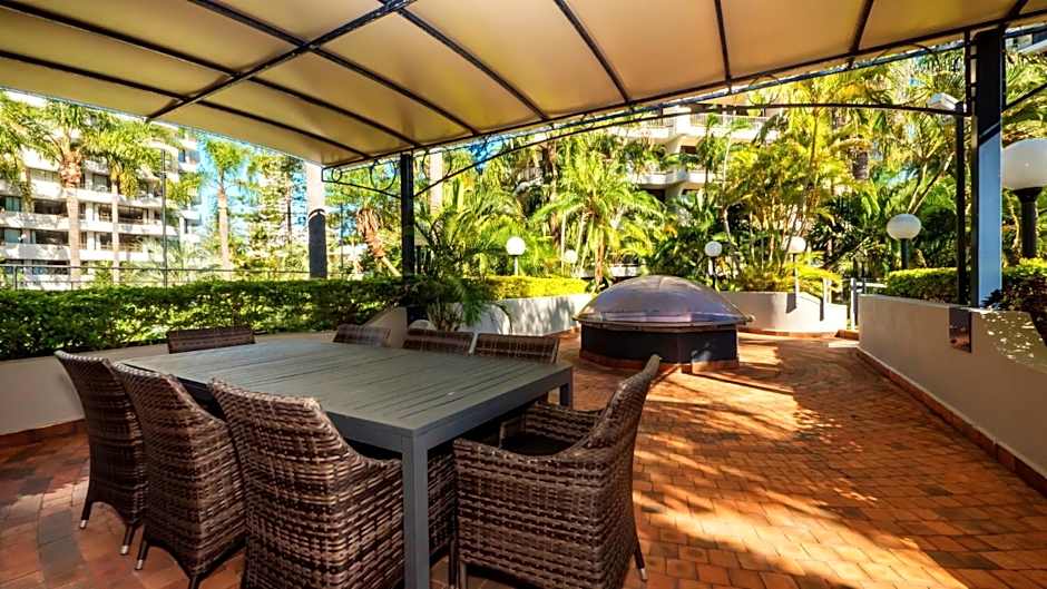 Aristocrat Apartments